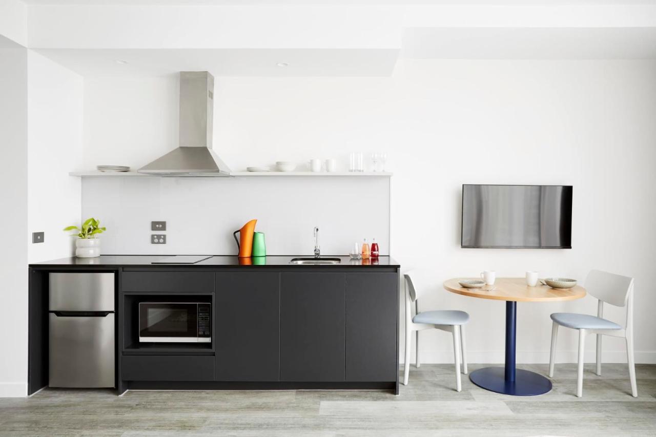 Studio Apartments At Aurora Near Melbourne Port Экстерьер фото
